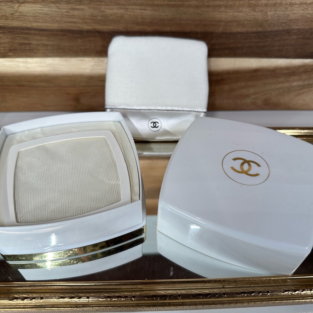 New Unopened Chanel No 5 After Bath Powder